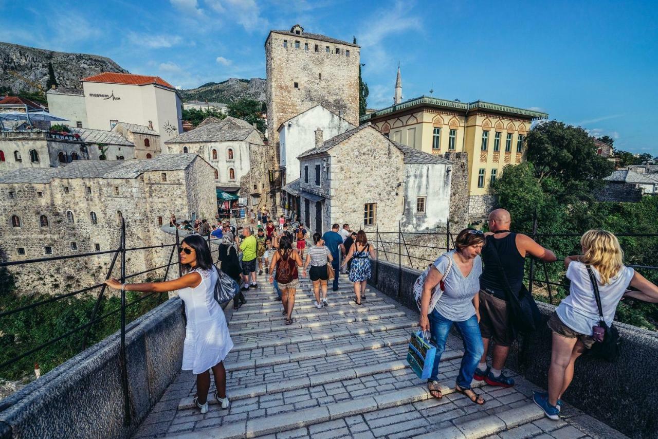 Next To The Old Bridge Apartments Mostar Bagian luar foto